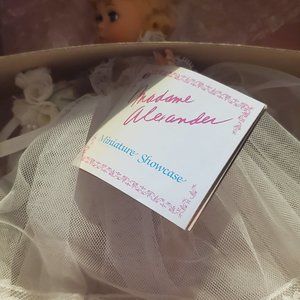 MADAM ALEXANDER DOLL - MINIATURE SHOWCASE - BRIDE